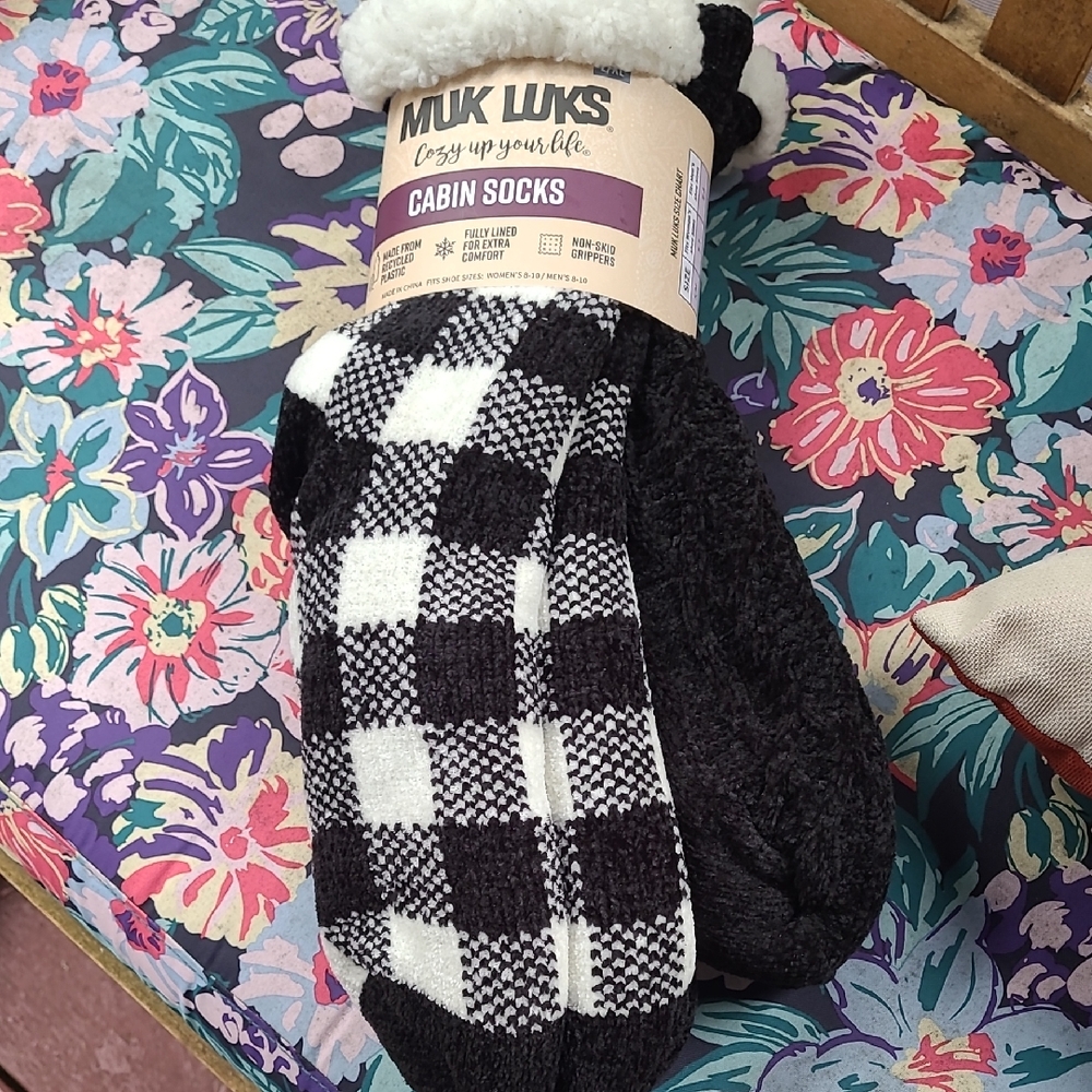 Muk Luks Black and White Casual Socks Buffalo Check
